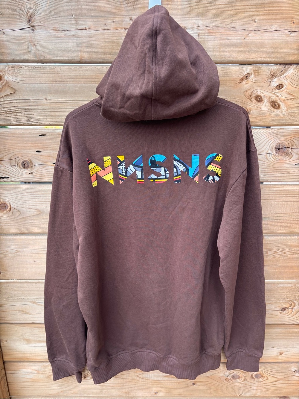 Men’s NNSNS Graphic Pullover Hoodie in Brown Medium Like New